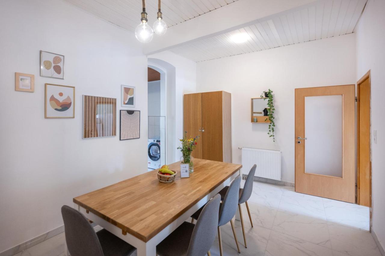 Wohlfuehlwohnung Mit 25 Qm Terrasse, Netflix Koblencja Zewnętrze zdjęcie